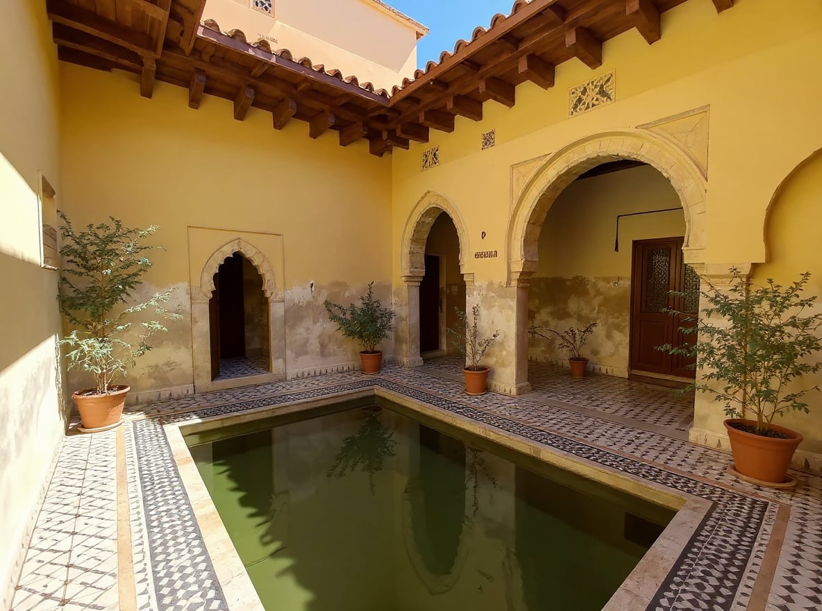 KASBAH, Riad 118 m² à Rénover Projet Clé en Main avec 4 Suites et Forte Rentabilité