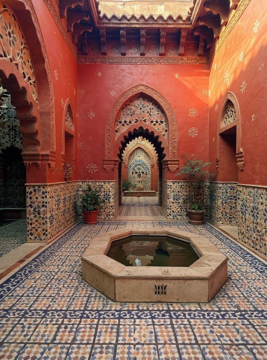 Riad à la vente à Rmila. Surface totale 250 m². Bien meublé