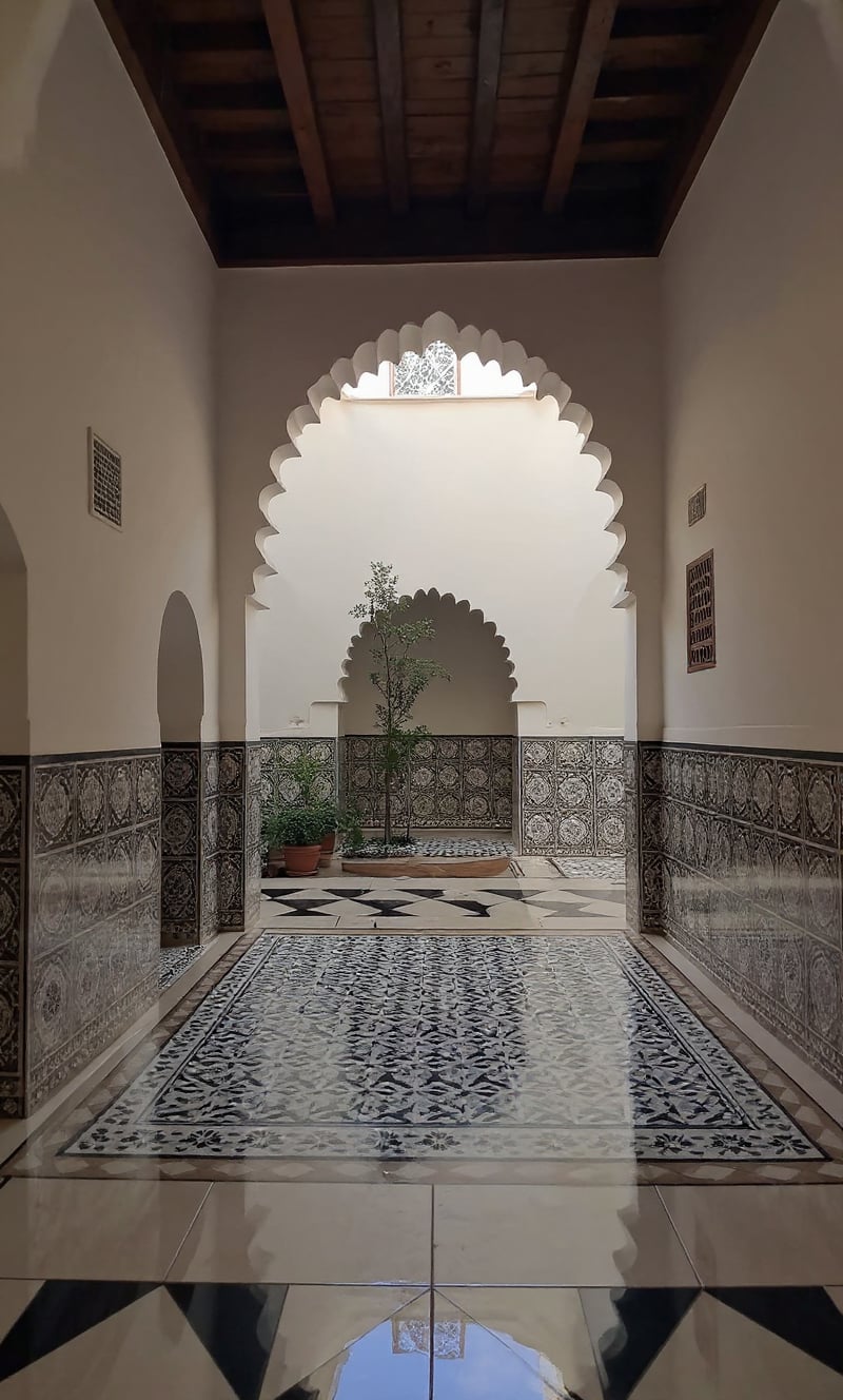 Beau riad ancien 124 M2 au sol médersa